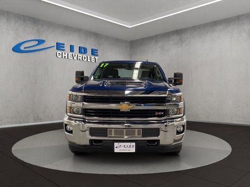 Used 2017 Chevrolet Silverado 2500 LT w/ LT Convenience Package image 6