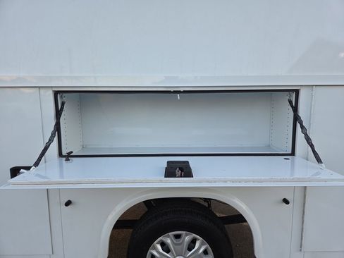 New 2025 Ford Transit 350 w/ Interior Upgrade Package image 13