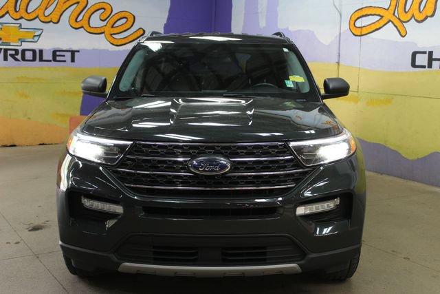 Used 2022 Ford Explorer XLT w/ Equipment Group 202A AWD/4WD image 6