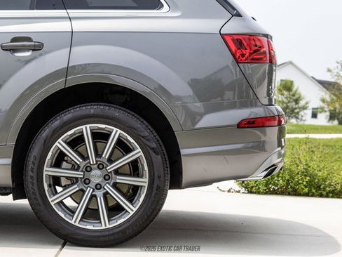 Used 2018 Audi Q7 3.0T Prestige AWD/4WD image 5