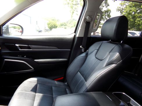 Used 2022 Kia Telluride EX w/ EX Premium Package image 12