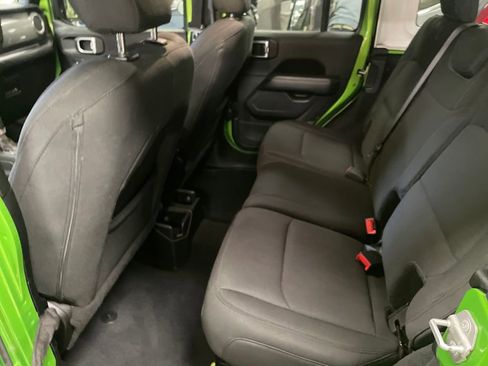 Used 2019 Jeep Wrangler Unlimited Sahara w/ Uconnect 4C Nav & Sound Group image 25