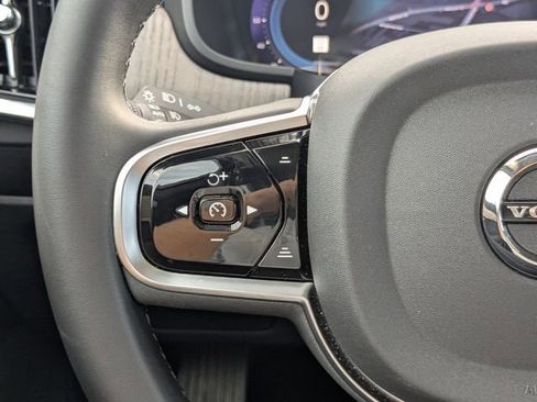 Used 2024 Volvo V90 B6 Cross Country Plus image 32