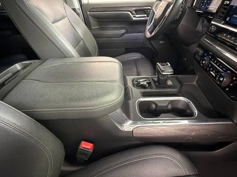 Certified 2024 Chevrolet Silverado 1500 LTZ w/ Technology Package AWD/4WD image 36