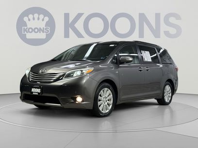 Used 2017 Toyota Sienna Limited Premium