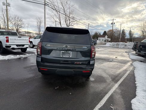 Used 2022 Chevrolet Suburban RST w/ Luxury Package image 7