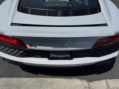 Certified 2023 Audi R8 V10 performance w/ Premium Package RWD image 38