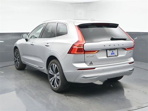 Used 2022 Volvo XC60 B5 Inscription w/ Advanced Package image 6