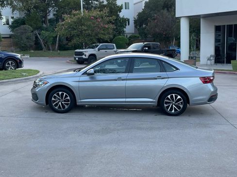 Used 2024 Volkswagen Jetta S FWD image 3