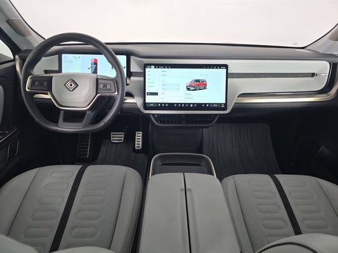 Used 2024 Rivian R1S Adventure AWD/4WD image 25