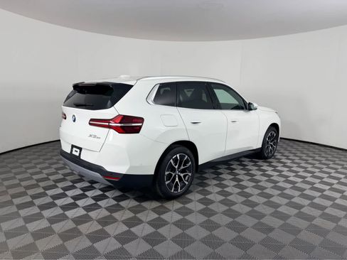 New 2026 BMW X3 xDrive30 w/ Premium Package image 3