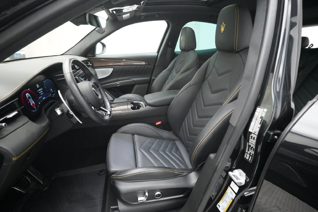 Used 2023 Maserati Grecale Modena AWD/4WD image 7
