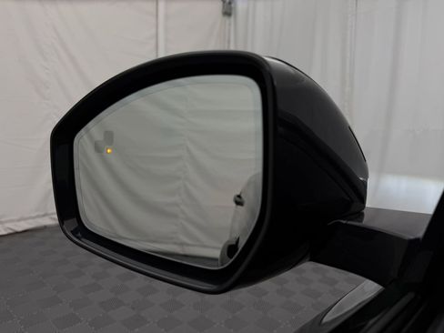 Used 2022 Jaguar F-PACE S image 19