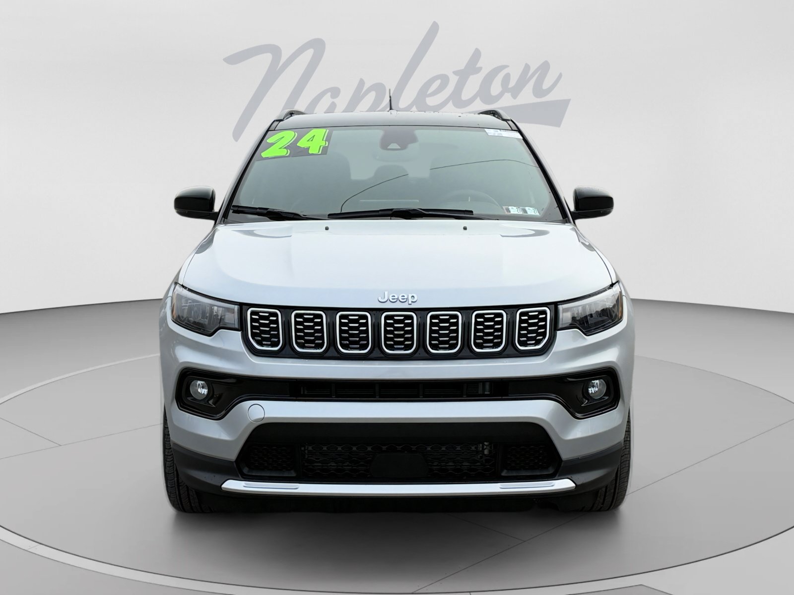 Certified 2024 Jeep Compass Limited AWD/4WD image 9