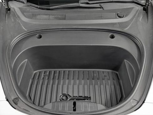 Used 2021 Tesla Model 3 Standard Range Plus image 31