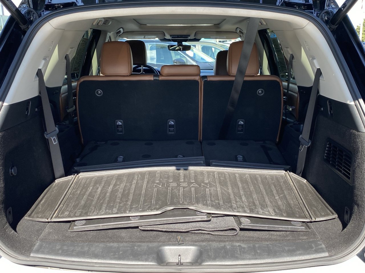 Certified 2023 Nissan Pathfinder Platinum w/ Cargo Package FWD image 13