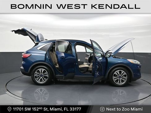 Used 2020 Ford Escape SEL image 30