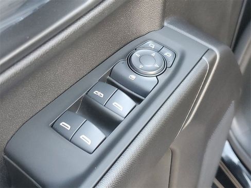 Certified 2024 Chevrolet Silverado 1500 Custom image 23