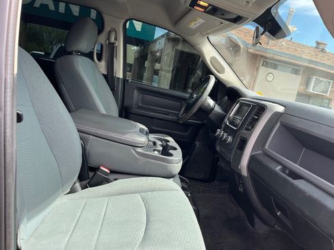 Used 2017 RAM 1500 Express w/ Black Ram 1500 Express Group AWD/4WD image 17