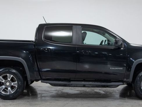 Used 2015 Chevrolet Colorado Z71 image 12