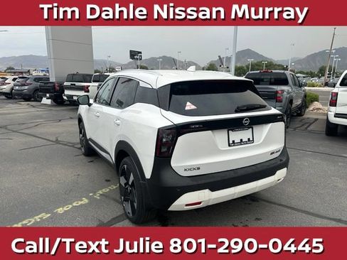 Used 2025 Nissan Kicks SR AWD/4WD image 9