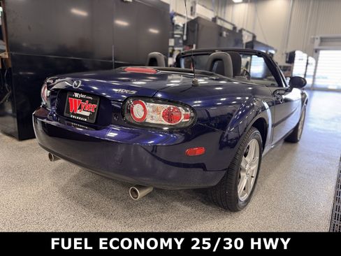 Used 2007 MAZDA MX-5 Miata Sport image 3