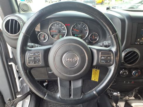 Used 2014 Jeep Wrangler Sport w/ Quick Order Package 24S AWD/4WD image 19