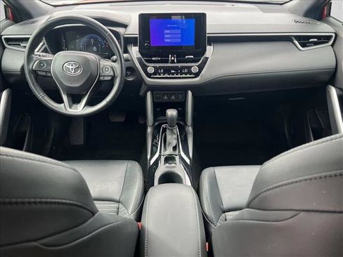 Used 2024 Toyota Corolla Cross AWD Hybrid w/ Convenience Package image 18