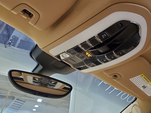 Used 2016 Porsche Panamera Edition image 40