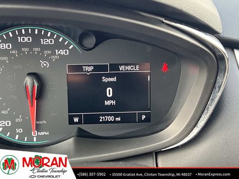 Certified 2022 Chevrolet Trax LT w/ LT Convenience Package image 19