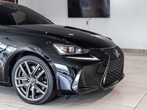 Used 2018 Lexus IS 350 AWD image 3