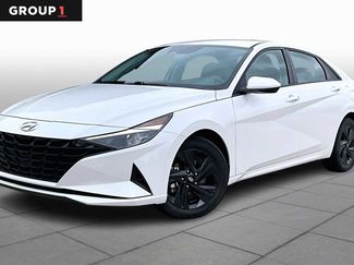 Used 2023 Hyundai Elantra SEL video 1