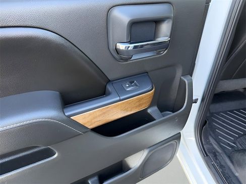 Used 2016 Chevrolet Silverado 1500 LTZ Z71 image 31