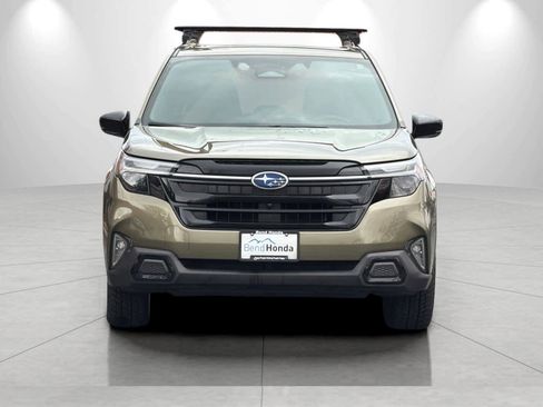 Used 2025 Subaru Forester Touring image 10
