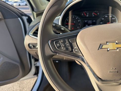 Used 2024 Chevrolet Malibu LT image 12