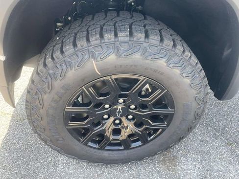 New 2026 Chevrolet Colorado Trail Boss AWD/4WD image 10