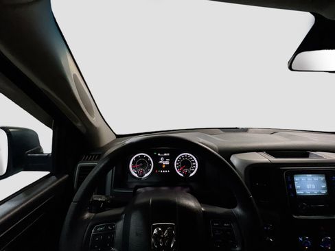 Used 2017 RAM 1500 Express RWD image 7