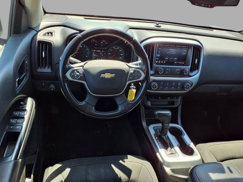 Used 2021 Chevrolet Colorado LT w/ LT Convenience Package image 16