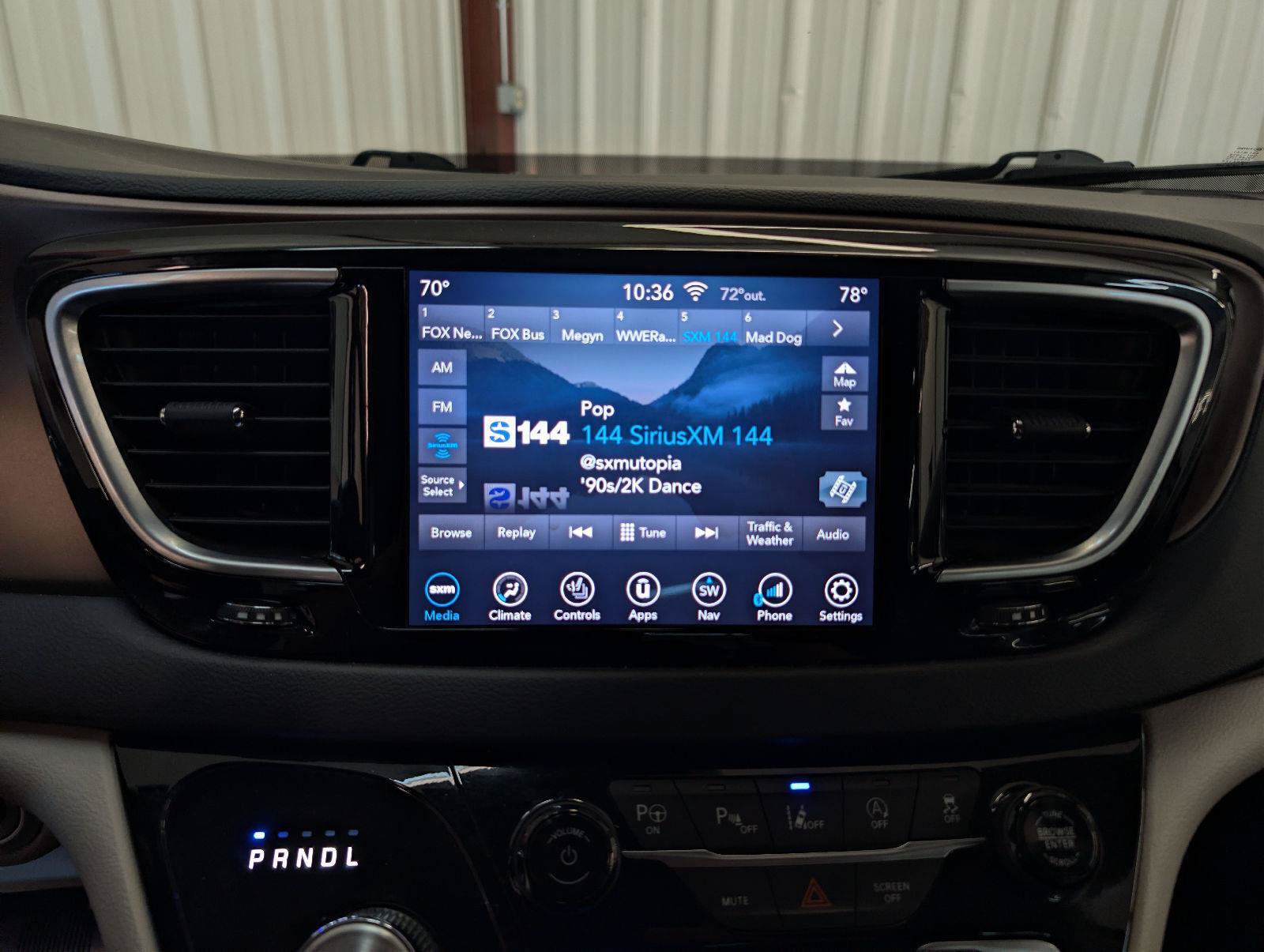 Used 2019 Chrysler Pacifica Touring-L Plus w/ Advanced Safetytec Group FWD image 24