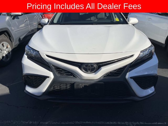 Used 2022 Toyota Camry SE FWD image 13