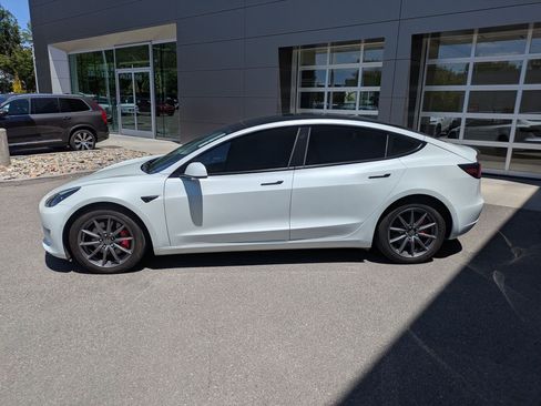 Used 2022 Tesla Model 3 Performance AWD/4WD image 7