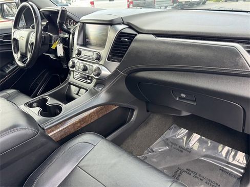 Certified 2018 Chevrolet Suburban LT image 5