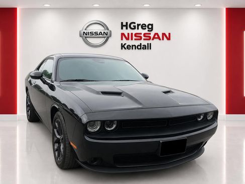 Used 2023 Dodge Challenger SXT w/ Blacktop Package RWD image 5