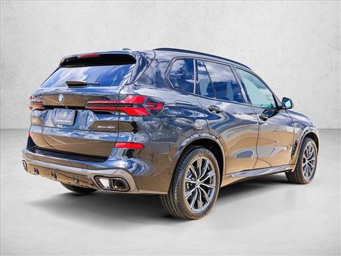 New 2026 BMW X5 xDrive40i w/ M Sport Package AWD/4WD image 5