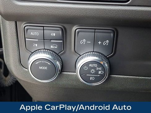 Used 2024 GMC Yukon SLE AWD/4WD image 9