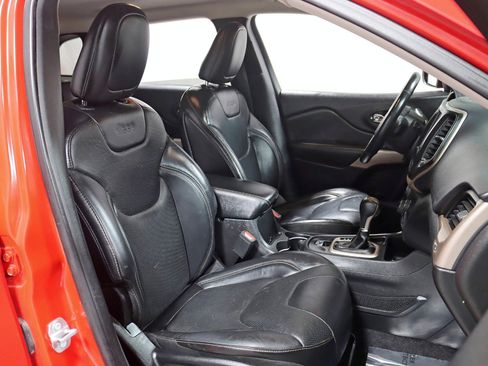 Used 2017 Jeep Cherokee High Altitude w/ Luxury Group image 27