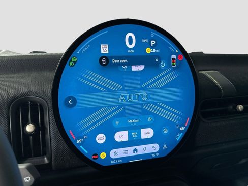 Certified 2025 MINI Cooper 2-Door Hardtop image 17