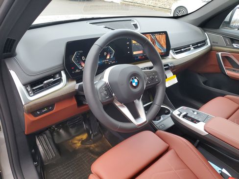 New 2026 BMW X1 xDrive28i image 10