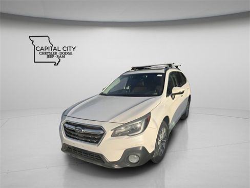 Used 2019 Subaru Outback 2.5i Touring w/ Popular Package #3A image 2