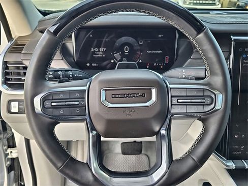 Used 2024 GMC Acadia Denali w/ Super Cruise Package image 24